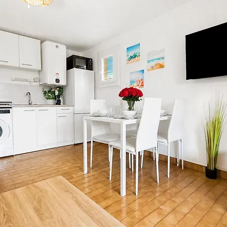Apartament Le Cocon Bleu - T3, 6p, Pk, Clim - A 5 Min